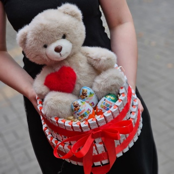 Сладкий набор с игрушкой 